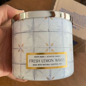 NWT Bath & Body Works 3-Wick Candle FRESH LEMON WAVES White Barn